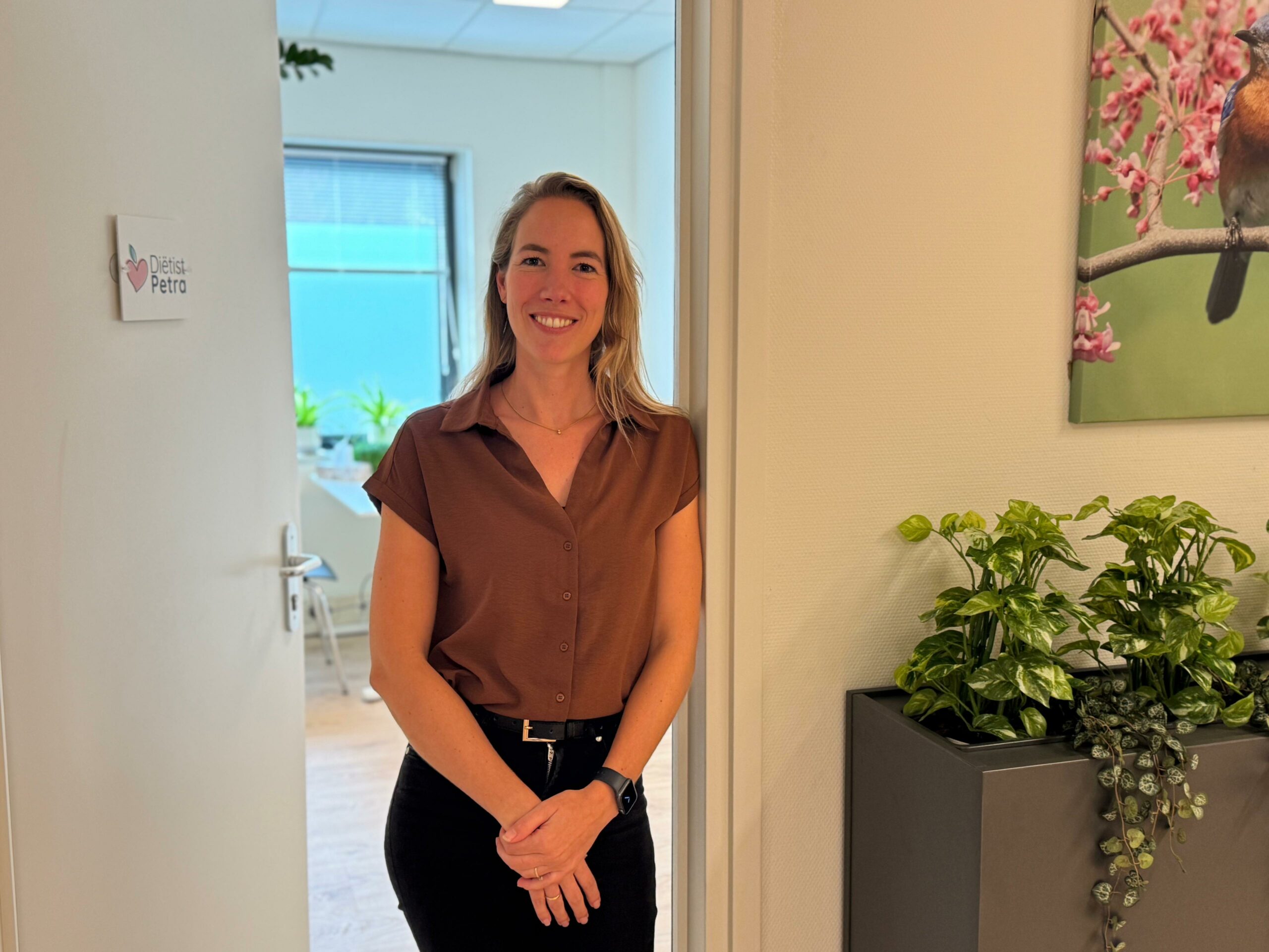 Petra Castricum in haar praktijk in Nieuwerkerk aan den IJssel